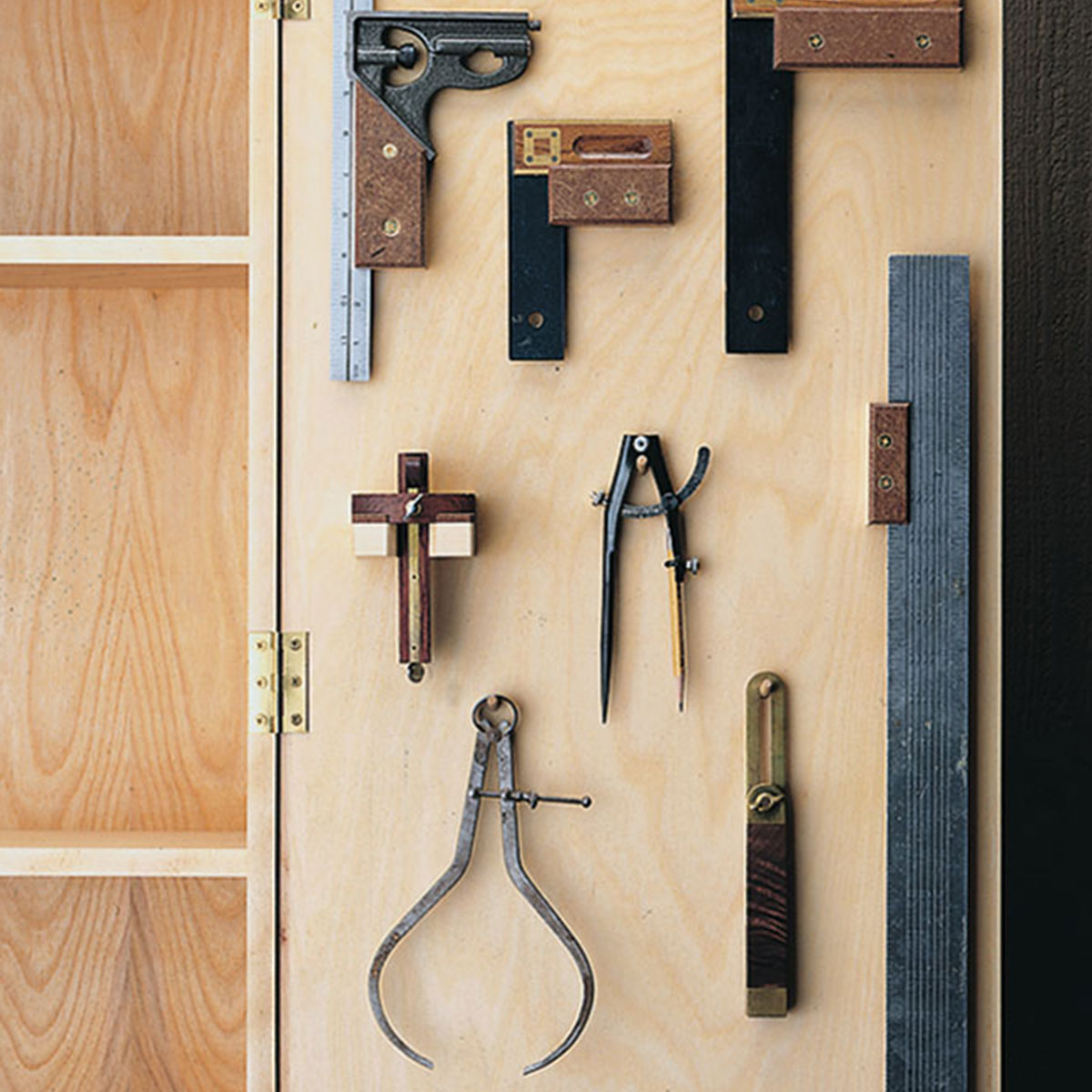 Woodsmith Wall-Mounted Tool Storage Plan