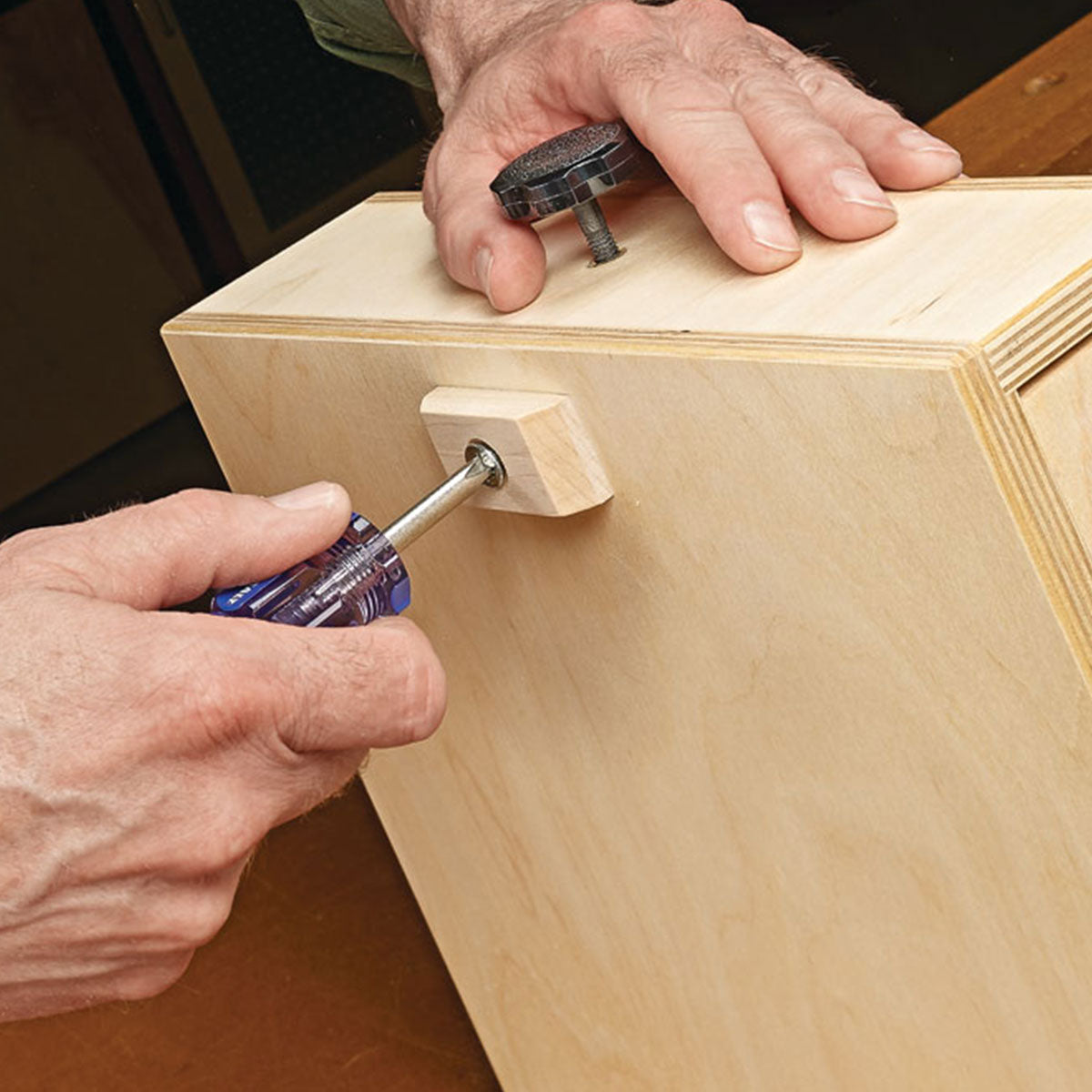 Woodsmith Pocket-Hole Jig Workstation Standard Plan & Premium Shop Drawings